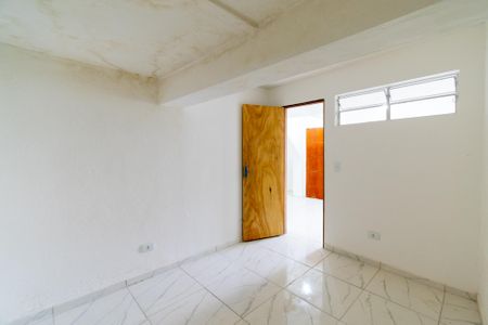 Quarto  de kitnet/studio para alugar com 1 quarto, 45m² em Cidade Domitila, São Paulo