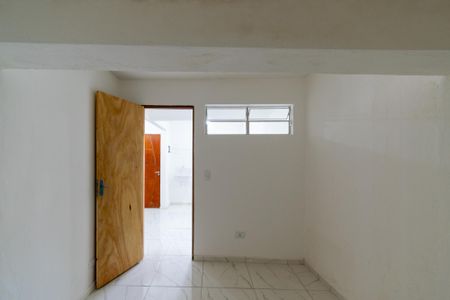 Quarto  de kitnet/studio para alugar com 1 quarto, 45m² em Cidade Domitila, São Paulo