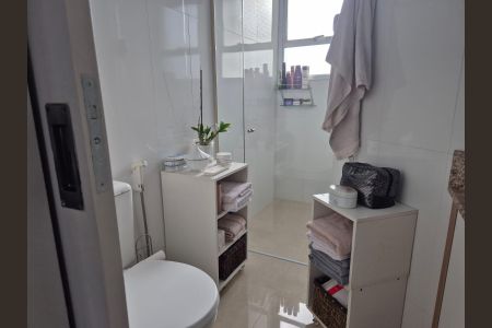 Apartamento para alugar com 97m², 3 quartos e 1 vaga Apartamento para alugar com 97m², 3 quartos e 1 vagaBanheiro