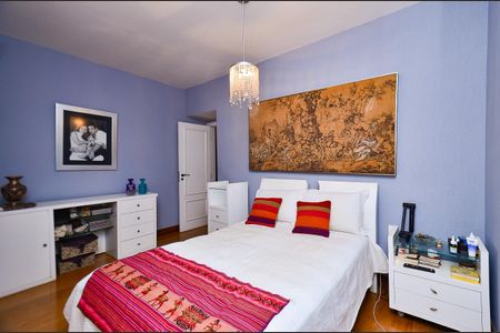 Apartamento à venda com 151m², 4 quartos e 2 vagas Apartamento à venda com 151m², 4 quartos e 2 vagasSuite 2