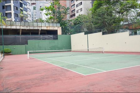 Apartamento à venda com 151m², 4 quartos e 2 vagas Apartamento à venda com 151m², 4 quartos e 2 vagasÁrea comum - Quadra