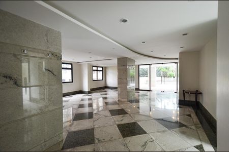 Apartamento à venda com 151m², 4 quartos e 2 vagas Apartamento à venda com 151m², 4 quartos e 2 vagasÁrea comum - Salão de festas