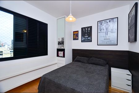 Apartamento à venda com 151m², 4 quartos e 2 vagas Apartamento à venda com 151m², 4 quartos e 2 vagasQuarto 2