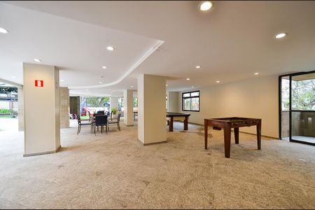 Apartamento à venda com 151m², 4 quartos e 2 vagas Apartamento à venda com 151m², 4 quartos e 2 vagasÁrea comum - Jogos