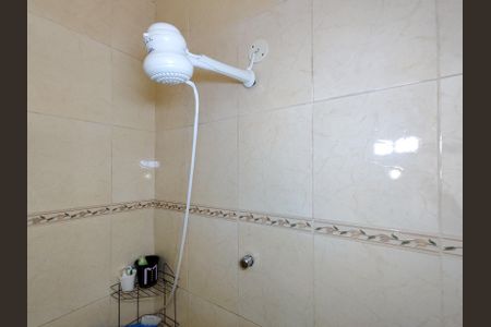 Casa à venda com 96m², 2 quartos e sem vaga Casa à venda com 96m², 2 quartos e sem vagaBanheiro Corredor