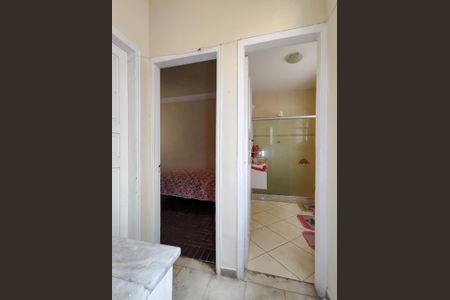 Casa à venda com 96m², 2 quartos e sem vaga Casa à venda com 96m², 2 quartos e sem vagaHall social