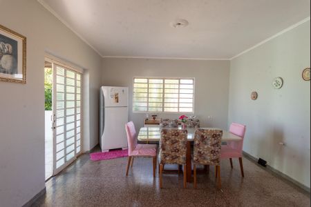 Casa para alugar com 396m², 3 quartos e 3 vagasCozinha