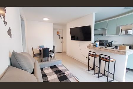 Sala de apartamento para alugar com 1 quarto, 50m² em Barra Olímpica, Rio de Janeiro