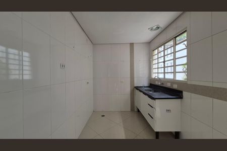 Casa para alugar com 110m², 2 quartos e 2 vagas Casa para alugar com 110m², 2 quartos e 2 vagasCozinha