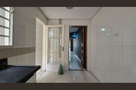 Casa para alugar com 110m², 2 quartos e 2 vagas Casa para alugar com 110m², 2 quartos e 2 vagasCozinha