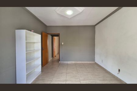 Casa para alugar com 110m², 2 quartos e 2 vagas Casa para alugar com 110m², 2 quartos e 2 vagasQuarto