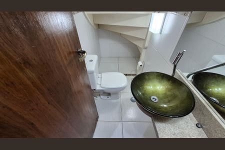 Casa para alugar com 110m², 2 quartos e 2 vagas Casa para alugar com 110m², 2 quartos e 2 vagasLavabo