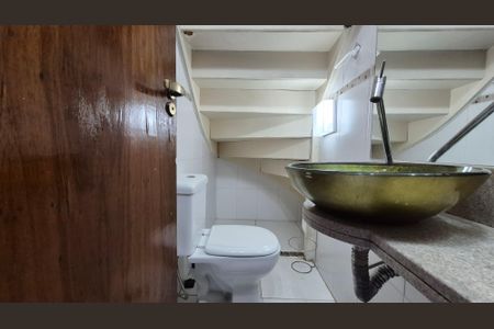 Casa para alugar com 110m², 2 quartos e 2 vagas Casa para alugar com 110m², 2 quartos e 2 vagasLavabo