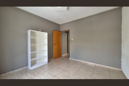 Casa para alugar com 110m², 2 quartos e 2 vagas Casa para alugar com 110m², 2 quartos e 2 vagasQuarto