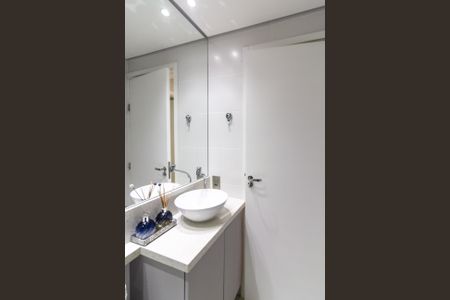 Apartamento à venda com 42m², 2 quartos e 1 vaga Apartamento à venda com 42m², 2 quartos e 1 vagaBanheiro