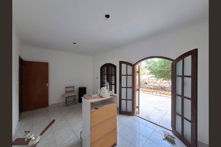 Sala/Quarto de casa para alugar com 1 quarto, 52m² em Vila Dom Pedro Ii, São Paulo