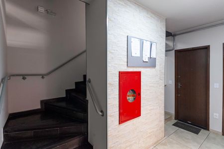 Apartamento à venda com 48m², 2 quartos e sem vaga Apartamento à venda com 48m², 2 quartos e sem vagaEntrada