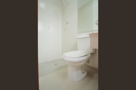 Banheiro da Suíte de casa para alugar com 1 quarto, 45m² em Vila Carrão, São Paulo
