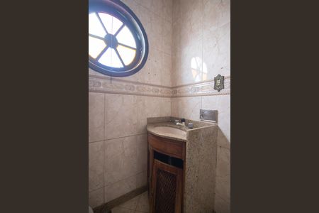 Casa para alugar com 142m², 3 quartos e 2 vagas Casa para alugar com 142m², 3 quartos e 2 vagasBanheiro