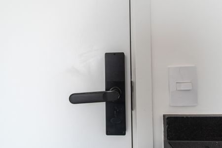 Fechadura eletrônica de apartamento à venda com 1 quarto, 18m² em Vila Mariana, São Paulo