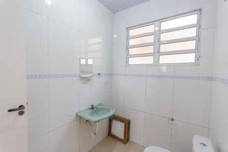 Apartamento para alugar com 65m², 2 quartos e sem vaga Apartamento para alugar com 65m², 2 quartos e sem vagaBanheiro