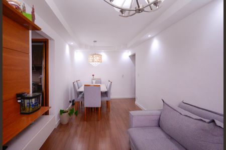 Sala  de apartamento para alugar com 2 quartos, 50m² em Vila Vermelha, São Paulo