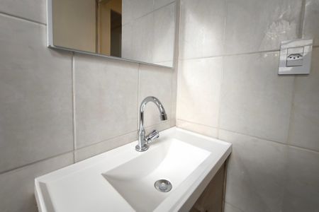 Apartamento à venda com 51m², 2 quartos e 1 vaga Apartamento à venda com 51m², 2 quartos e 1 vagaBanheiro