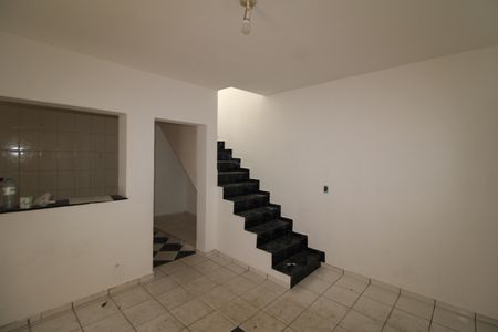 Sala de casa para alugar com 3 quartos, 220m² em Jardim Ondina, São Paulo
