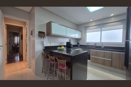 Apartamento à venda com 147m², 3 quartos e 3 vagasCozinha