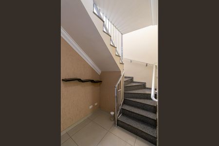 Casa à venda com 175m², 3 quartos e 3 vagasEscada