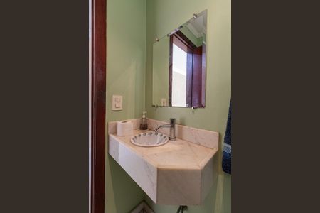 Casa à venda com 175m², 3 quartos e 3 vagasLavabo