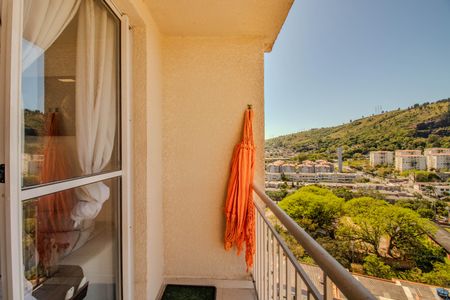 Sala - Varanda de apartamento para alugar com 2 quartos, 56m² em Morro Santana, Porto Alegre