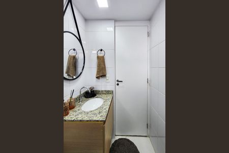 Apartamento à venda com 50m², 2 quartos e 1 vaga Apartamento à venda com 50m², 2 quartos e 1 vagaBanheiro