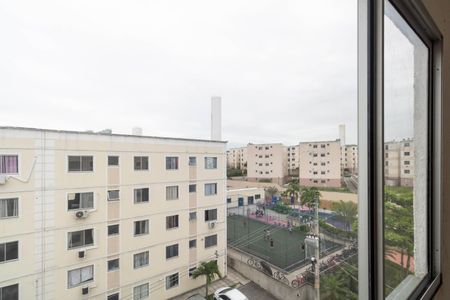 Vista do Quarto 1 de apartamento para alugar com 2 quartos, 42m² em Cosmos, Rio de Janeiro