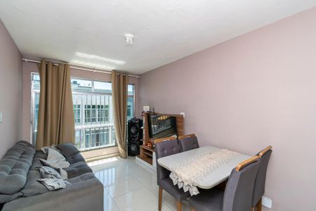 Sala de apartamento à venda com 3 quartos, 67m² em Olaria, Rio de Janeiro