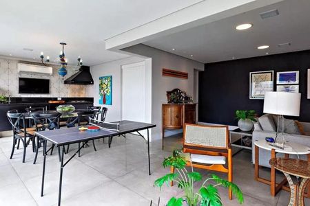 Apartamento à venda com 3 quartos, 210m² em Vila Olímpia, São Paulo