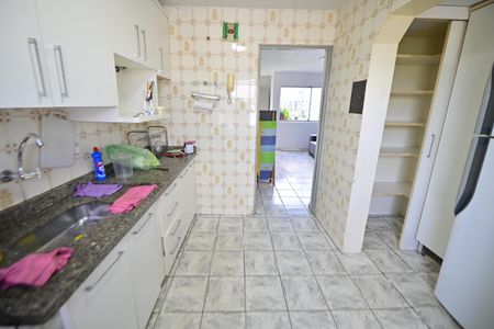 Cozinha de apartamento para alugar com 3 quartos, 91m² em Parque Anhanguera, Goiânia