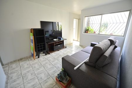 Sala de apartamento para alugar com 3 quartos, 91m² em Parque Anhanguera, Goiânia