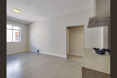 Apartamento à venda com 98m², 3 quartos e sem vagaSala