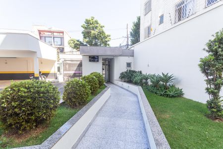 Apartamento à venda com 80m², 3 quartos e 2 vagas Apartamento à venda com 80m², 3 quartos e 2 vagasHall de Entrada