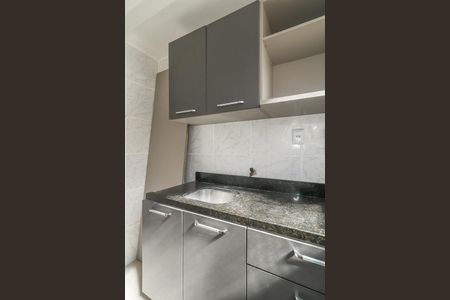 Cozinha de apartamento para alugar com 1 quarto, 35m² em Jardim Dona Leopoldina, Porto Alegre