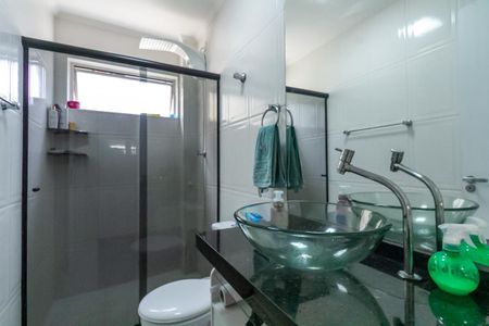 Apartamento à venda com 51m², 2 quartos e 1 vaga Apartamento à venda com 51m², 2 quartos e 1 vagaBanheiro