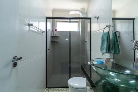 Apartamento à venda com 51m², 2 quartos e 1 vaga Apartamento à venda com 51m², 2 quartos e 1 vagaBanheiro