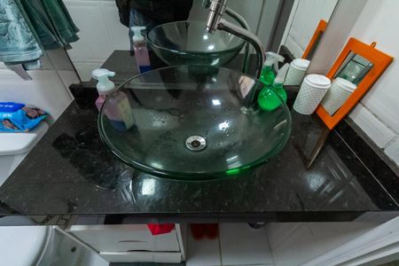 Apartamento à venda com 51m², 2 quartos e 1 vaga Apartamento à venda com 51m², 2 quartos e 1 vagaBanheiro