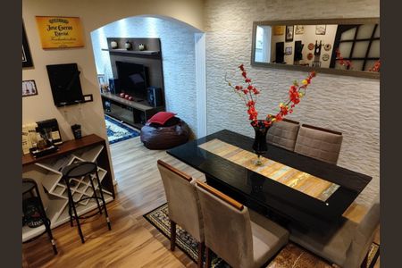 Casa à venda com 164m², 3 quartos e 3 vagasSala