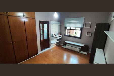 Casa à venda com 164m², 3 quartos e 3 vagasSuíte