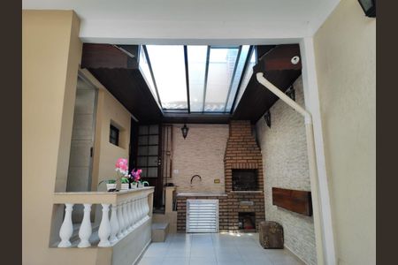 Casa à venda com 164m², 3 quartos e 3 vagasQuintal