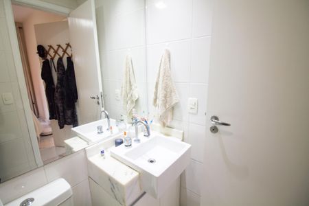 Apartamento à venda com 48m², 1 quarto e 1 vaga Apartamento à venda com 48m², 1 quarto e 1 vagaBanheiro da Suíte
