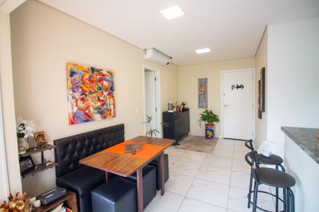 Apartamento à venda com 48m², 1 quarto e 1 vaga Apartamento à venda com 48m², 1 quarto e 1 vagaSala