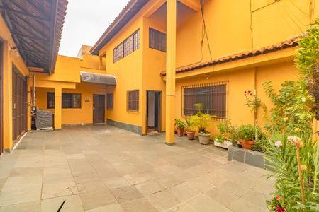 Casa à venda com 200m², 3 quartos e 3 vagasÁrea comum